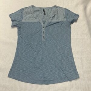 Kuhl Shirt Womens Medium Blue Short Sleeve Henley Outdoors Ladies Top Casual